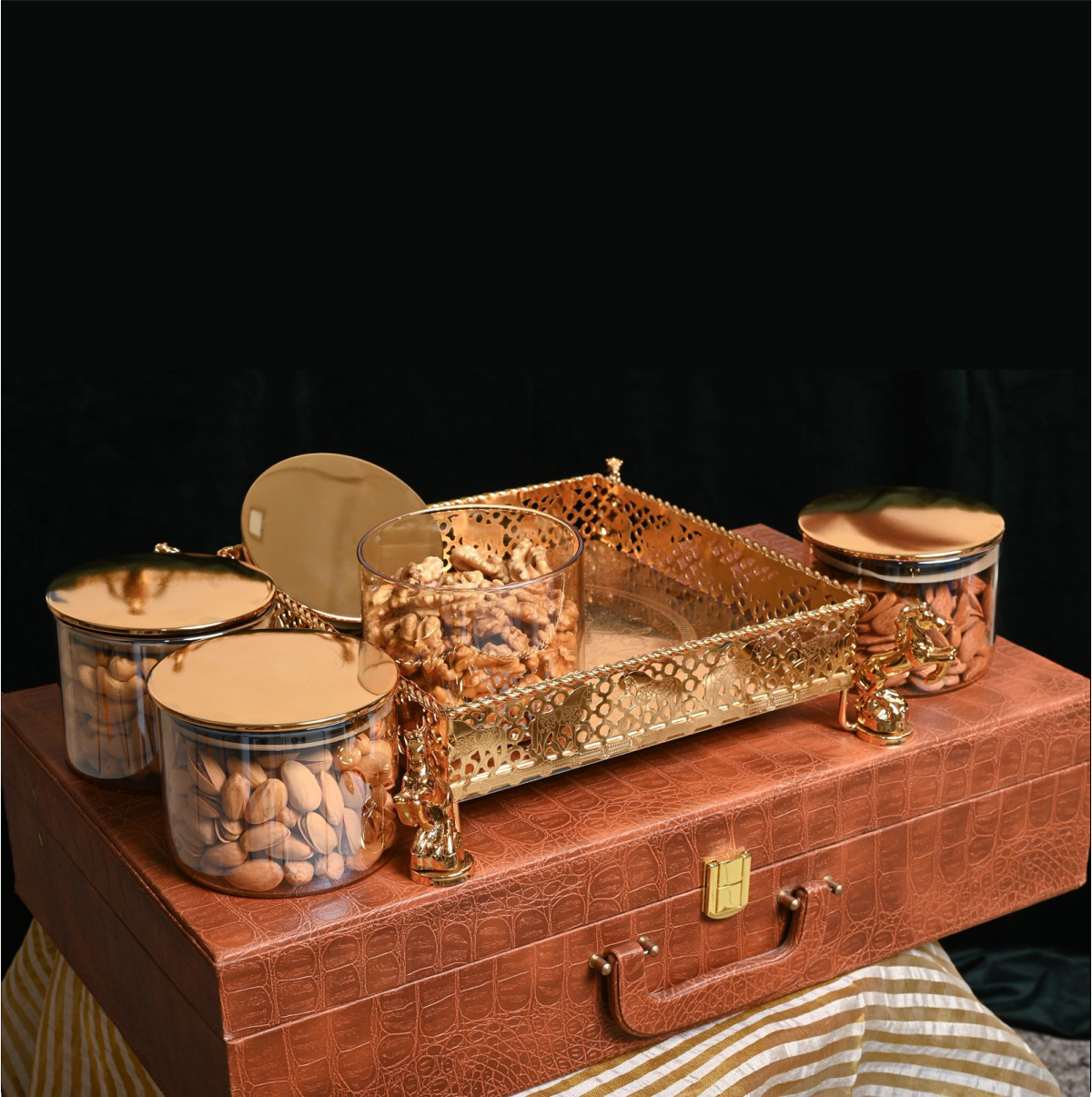 4 Horse Stand Tray With Four Jars Golden